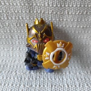 4/$20💥Treasure x King Figures with Shield